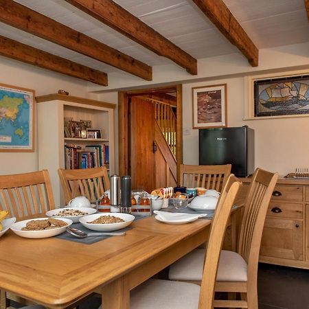 Saint Teath The White Cottage B&B מראה חיצוני תמונה